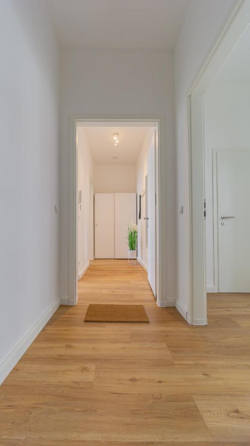 Modernes Apartment - Zentral, Ruhig, Wlan, Netflix, Kueche, Schreibtisch, Parkplatz, Waschtrockner Котбус Екстериор снимка